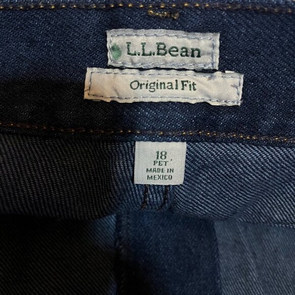 L.L. Bean Women's Original Fit Jeans Size 18 Petite 100% Cotton Dark Wash Denim - Picture 5 of 9